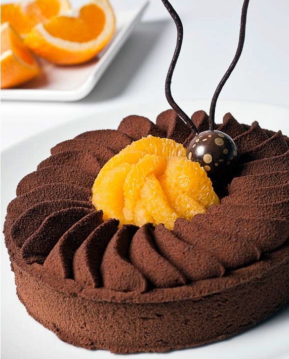 Pomarančni tart s čokoladnim moussom