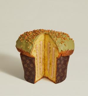 Panettone z lešnikovo notranjostjo in pistacijevim oblivom