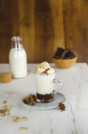 Poseben iced latte chai