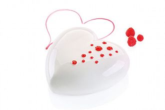torta v obliki srca s 3d učinkom