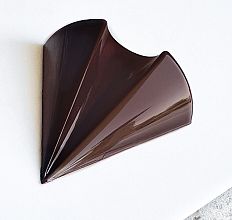 trikotna čokoladna pralina