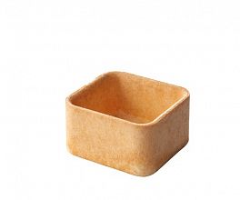 kvadratna košarica iz testa za izdelavo kanapejev