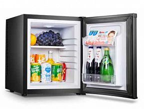 prostostoječi ali vgradni minibar