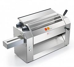 stroj za valjanje testa