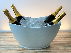 večja posoda za led in hlajenje pijače, vina in šampanjca v beli barvi