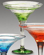 zelen martini pokončen kozarec