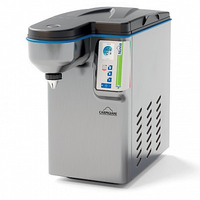 velik aparat za stepanje smetanje z rezervoarjem 6L