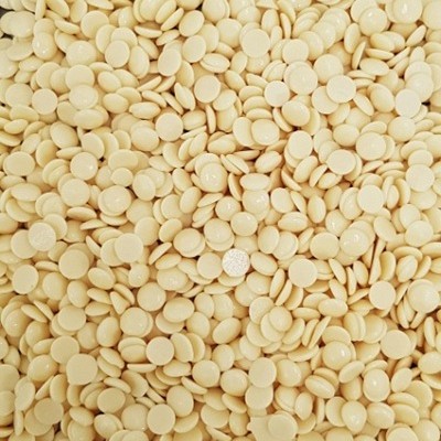 bela čokolada v diskih born