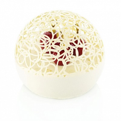 posebna sladica izdelana z modelom choco globe