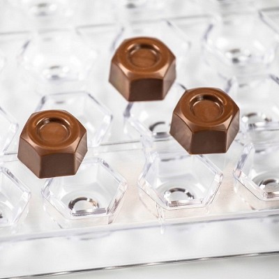 čokoladne matice na polikarbonatnem modelčku