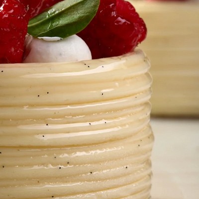 kompleksen detajl na sladici linea