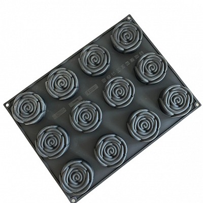 modelček iz črnega silikona la vie en rose