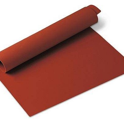 silikonska podlaga v značilni rdeči barvi