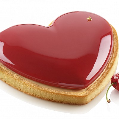 pita v obliki srca z insertom s svetlečim prelivom