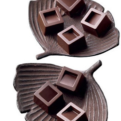 kvadratno oblikovane čokoladne praline