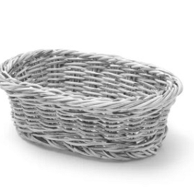 siva košara iz umetnega materiala