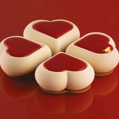 heartix sladice postavljene na kupu