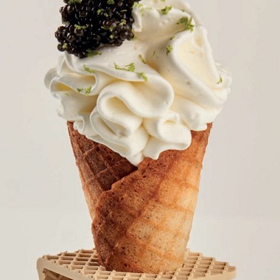 stepena smetana na sladolednem kornetu