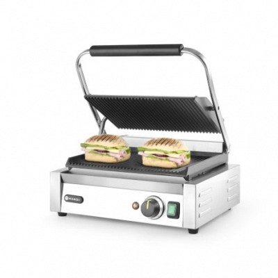 toaster med peko sendvičev