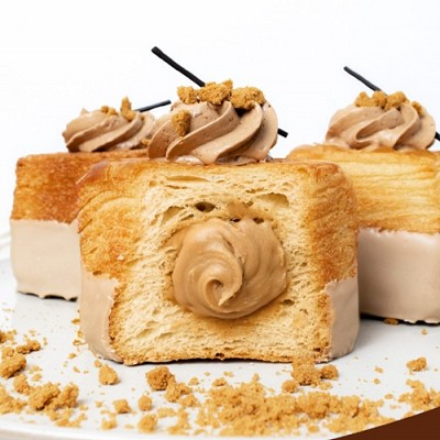 vela krema s piškotki uporabljena v pecivu