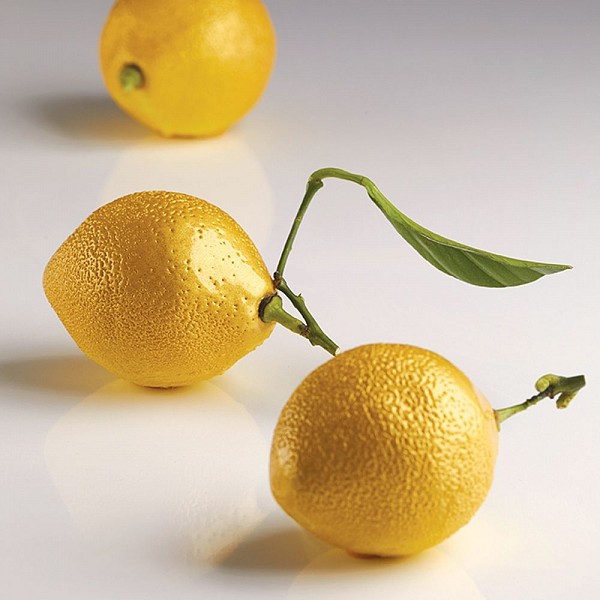 slaščice v obliki popolne limone