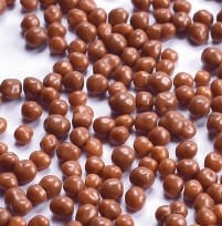 mlečne čokožitarice kot dekoracija na sladicah