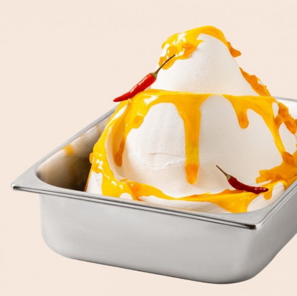 preliv čatni iz ananasa, breskve in čilija