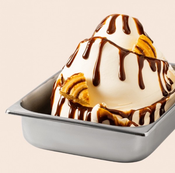 sladoledni preliv za imitacijo cimetovih rolic